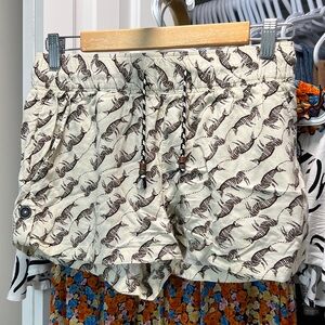 UNITED COLOURS SIZE 6